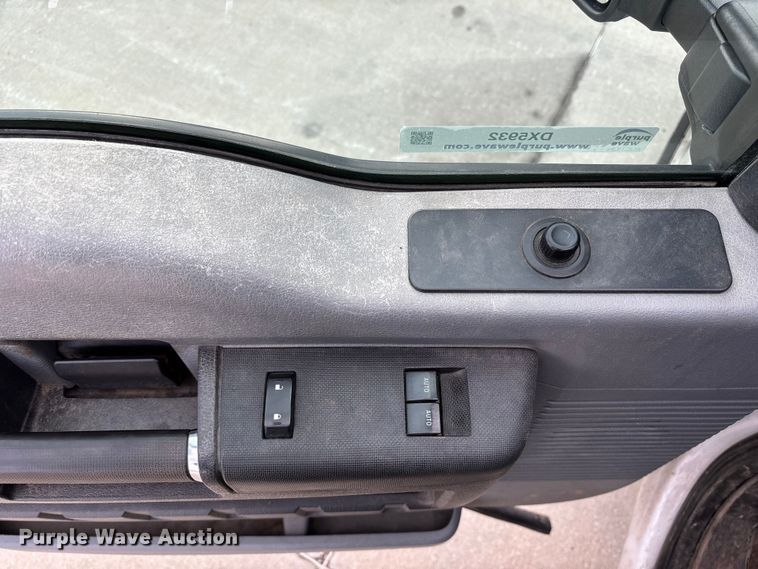 image for item DX5932 2013 Ford F250 utility bed pickup truck