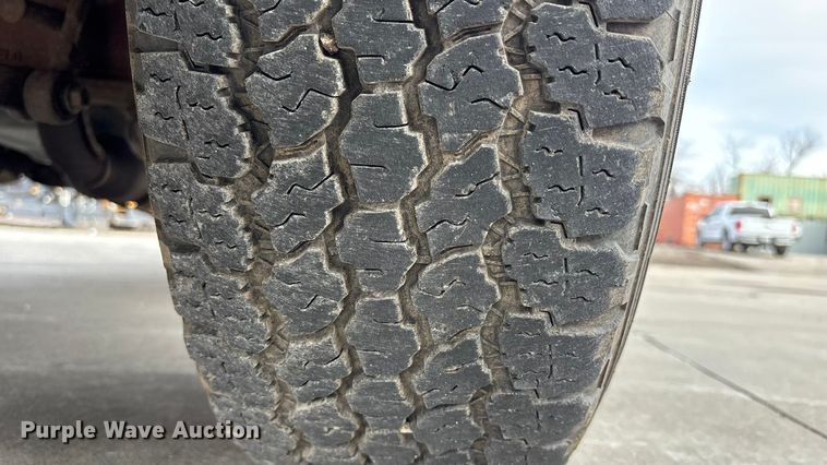 image for item DX5932 2013 Ford F250 utility bed pickup truck