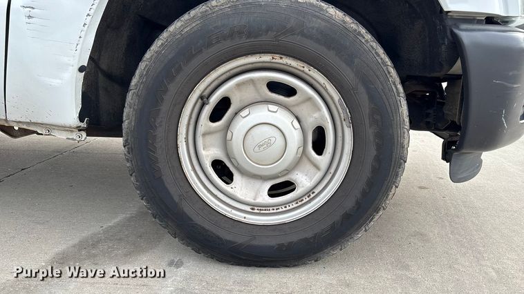 image for item DX5932 2013 Ford F250 utility bed pickup truck