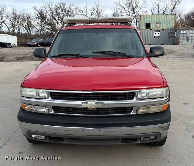 image for item DX5933 2005 Chevrolet Suburban 2500 SUV