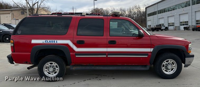 image for item DX5933 2005 Chevrolet Suburban 2500 SUV