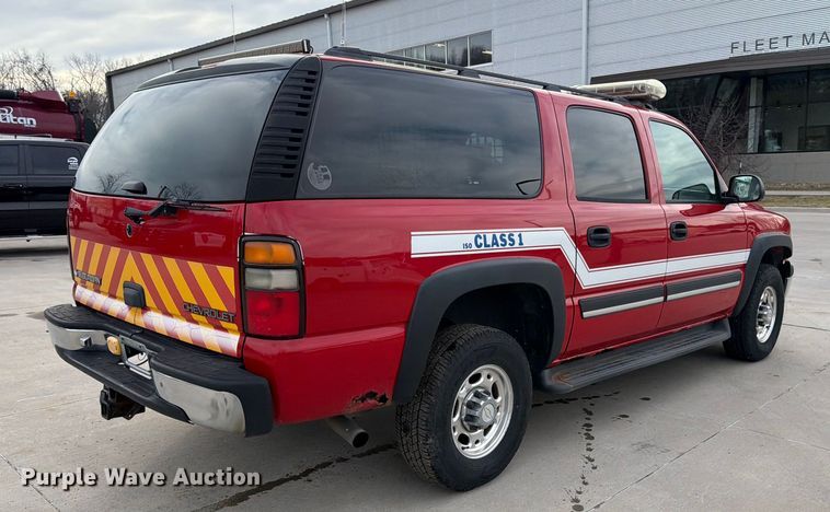 image for item DX5933 2005 Chevrolet Suburban 2500 SUV