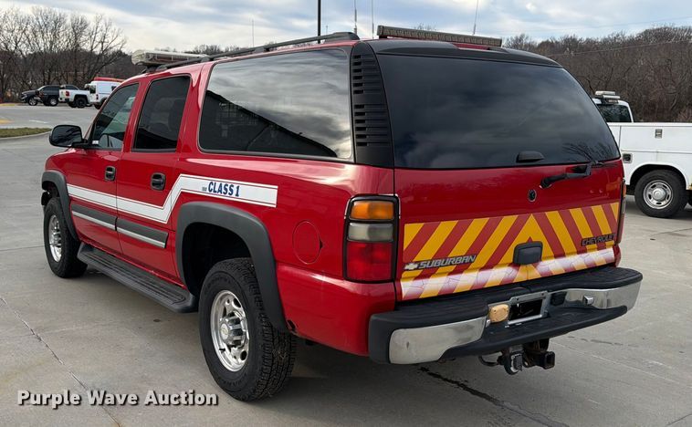 image for item DX5933 2005 Chevrolet Suburban 2500 SUV