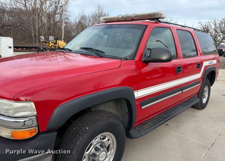 image for item DX5933 2005 Chevrolet Suburban 2500 SUV