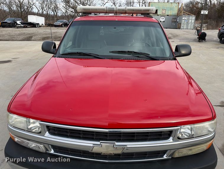 image for item DX5933 2005 Chevrolet Suburban 2500 SUV