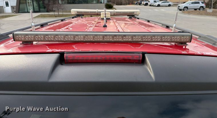 image for item DX5933 2005 Chevrolet Suburban 2500 SUV