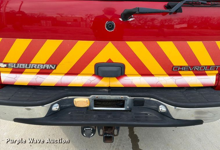image for item DX5933 2005 Chevrolet Suburban 2500 SUV