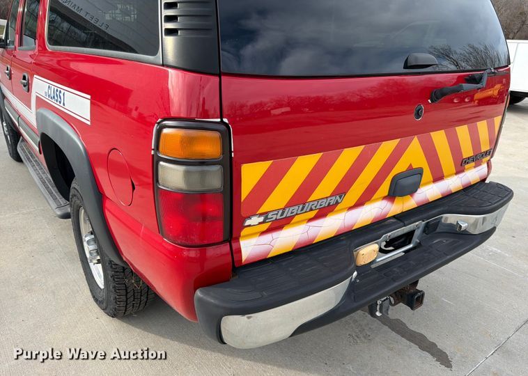 image for item DX5933 2005 Chevrolet Suburban 2500 SUV