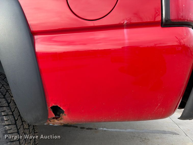 image for item DX5933 2005 Chevrolet Suburban 2500 SUV