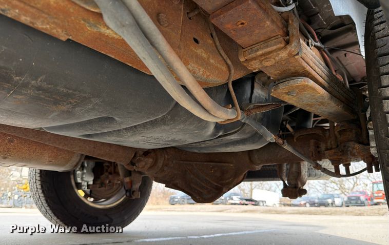 image for item DX5933 2005 Chevrolet Suburban 2500 SUV