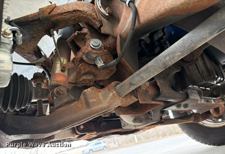 image for item DX5933 2005 Chevrolet Suburban 2500 SUV