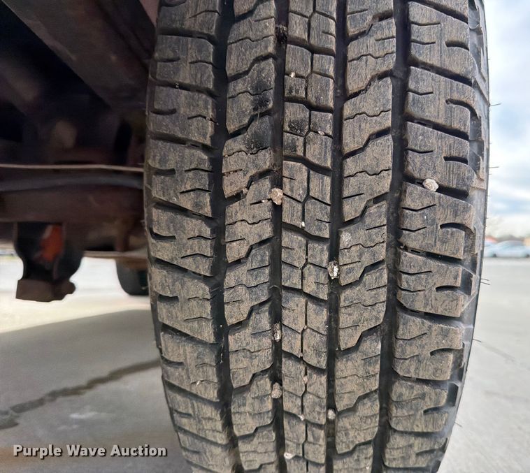 image for item DX5933 2005 Chevrolet Suburban 2500 SUV