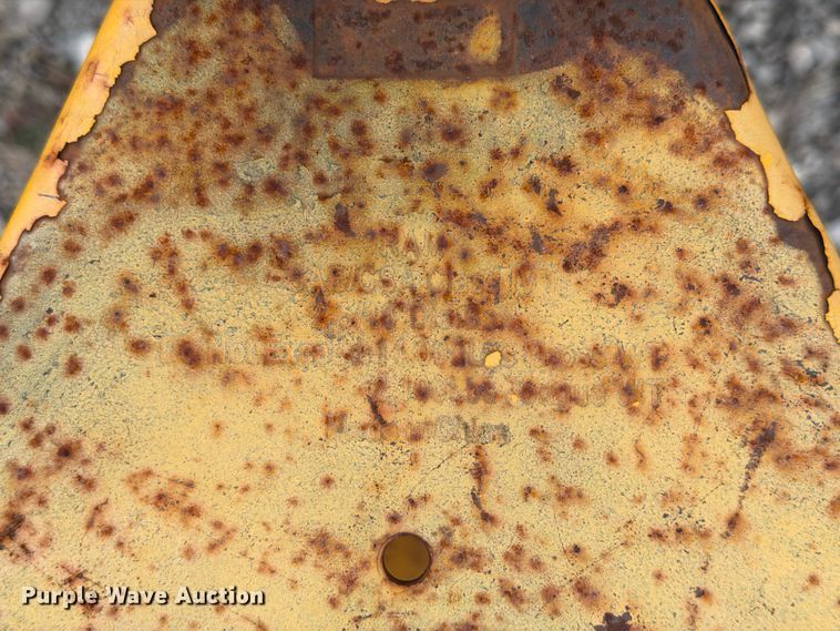 image for item DX5935 2014 Sure-Trac tilt deck utility trailer