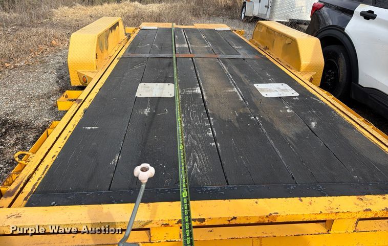 image for item DX5935 2014 Sure-Trac tilt deck utility trailer