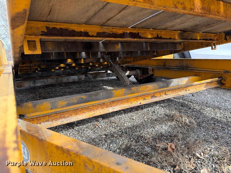 image for item DX5935 2014 Sure-Trac tilt deck utility trailer