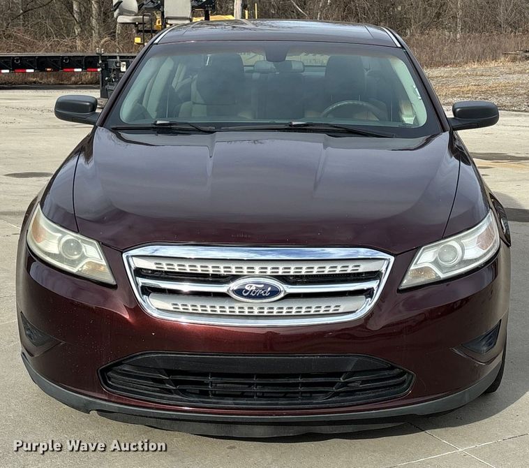 image for item DX5936 2010 Ford Taurus 
