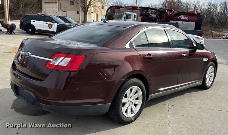 image for item DX5936 2010 Ford Taurus 