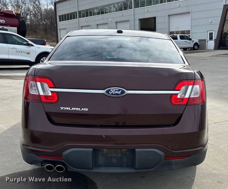 image for item DX5936 2010 Ford Taurus 