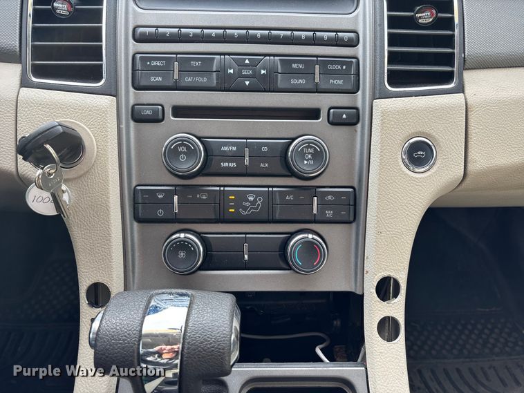 image for item DX5936 2010 Ford Taurus 