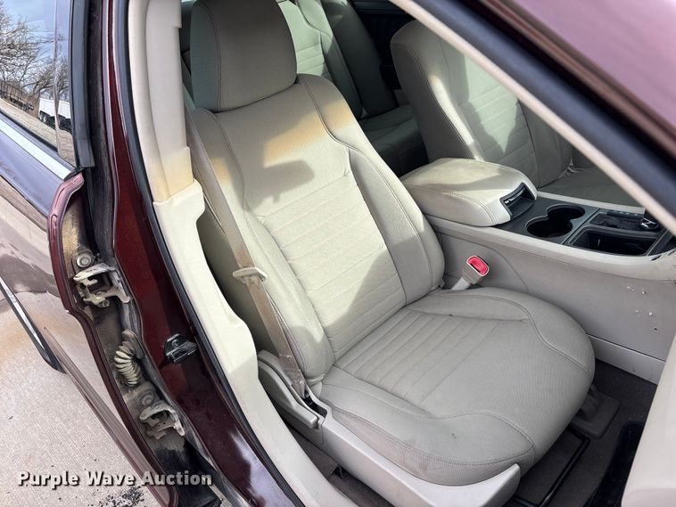 image for item DX5936 2010 Ford Taurus 