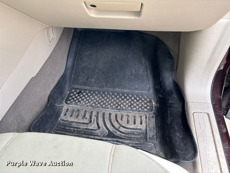 image for item DX5936 2010 Ford Taurus 