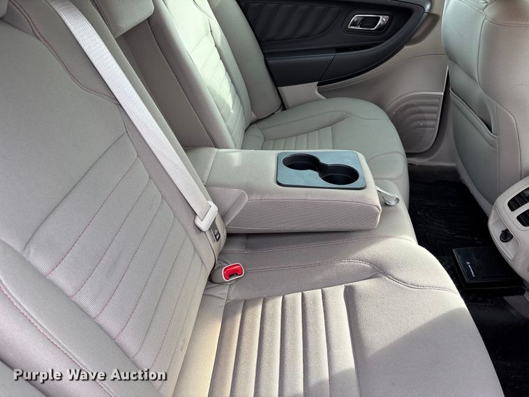 image for item DX5936 2010 Ford Taurus 