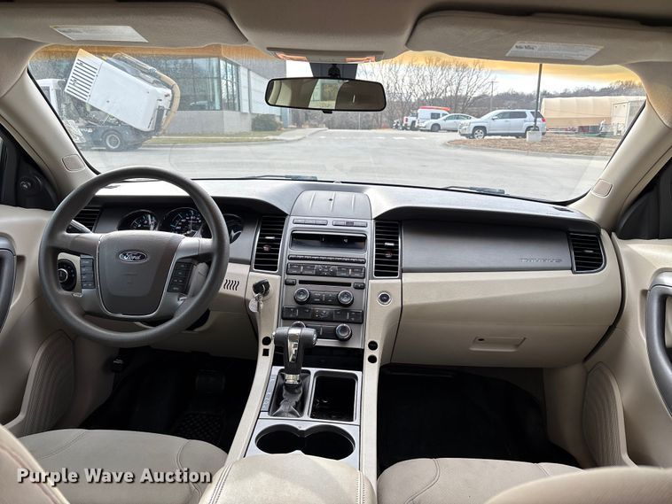 image for item DX5936 2010 Ford Taurus 