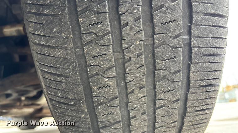 image for item DX5936 2010 Ford Taurus 