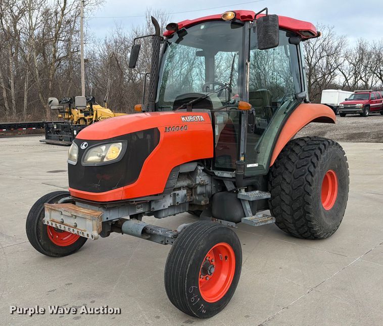 image for item DX5938 Kubota M6040F tractor
