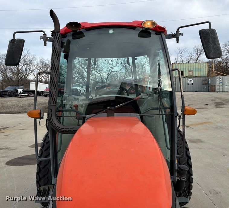 image for item DX5938 Kubota M6040F tractor