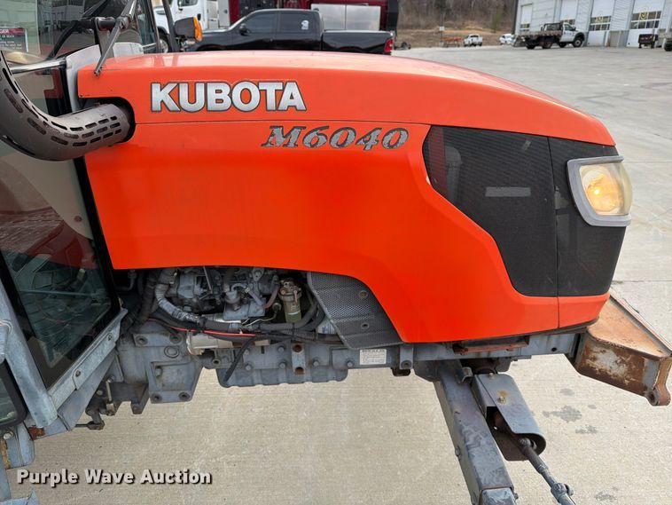 image for item DX5938 Kubota M6040F tractor