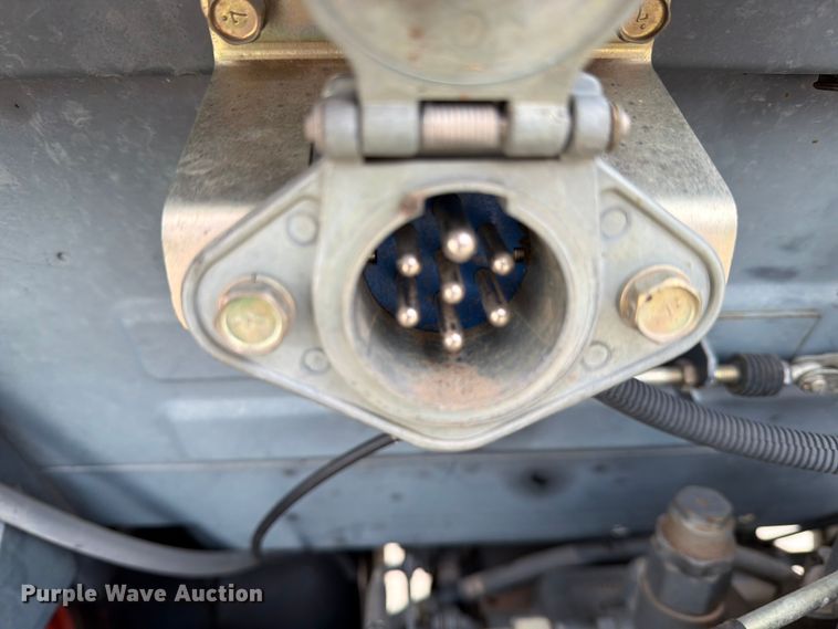 image for item DX5938 Kubota M6040F tractor