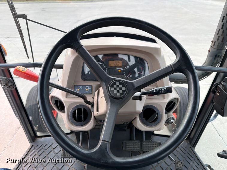 image for item DX5938 Kubota M6040F tractor