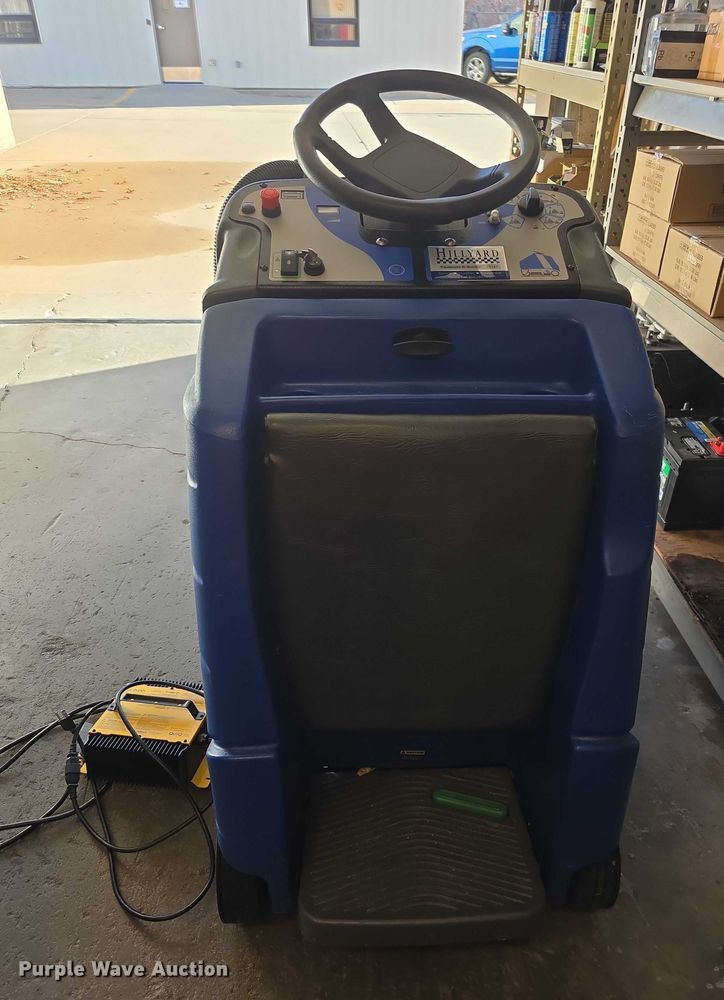 image for item DZ3728 Chariot I Scrub 24 floor scrubber