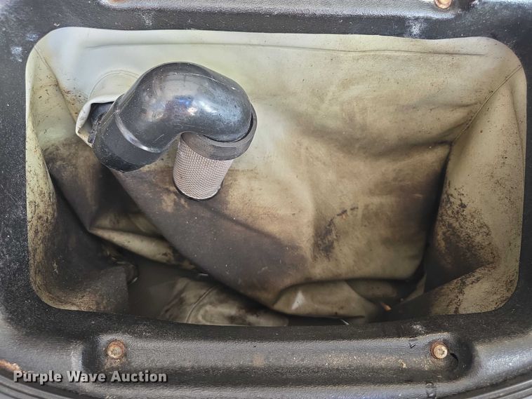 image for item DZ3728 Chariot I Scrub 24 floor scrubber