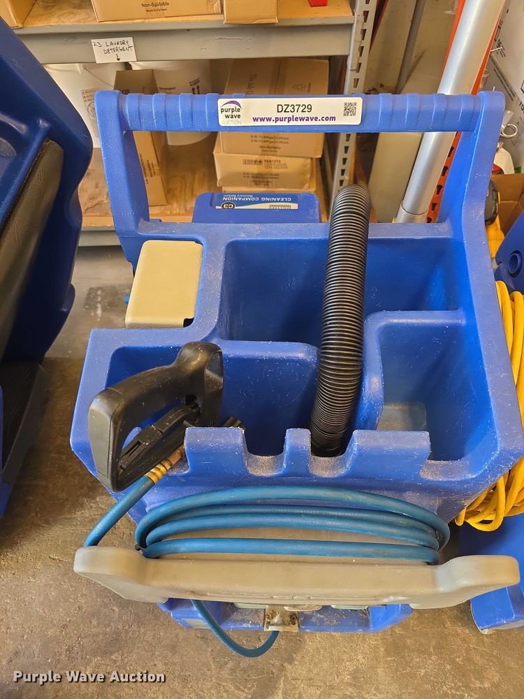 image for item DZ3729 (4) Hillyard C3 cleaning carts