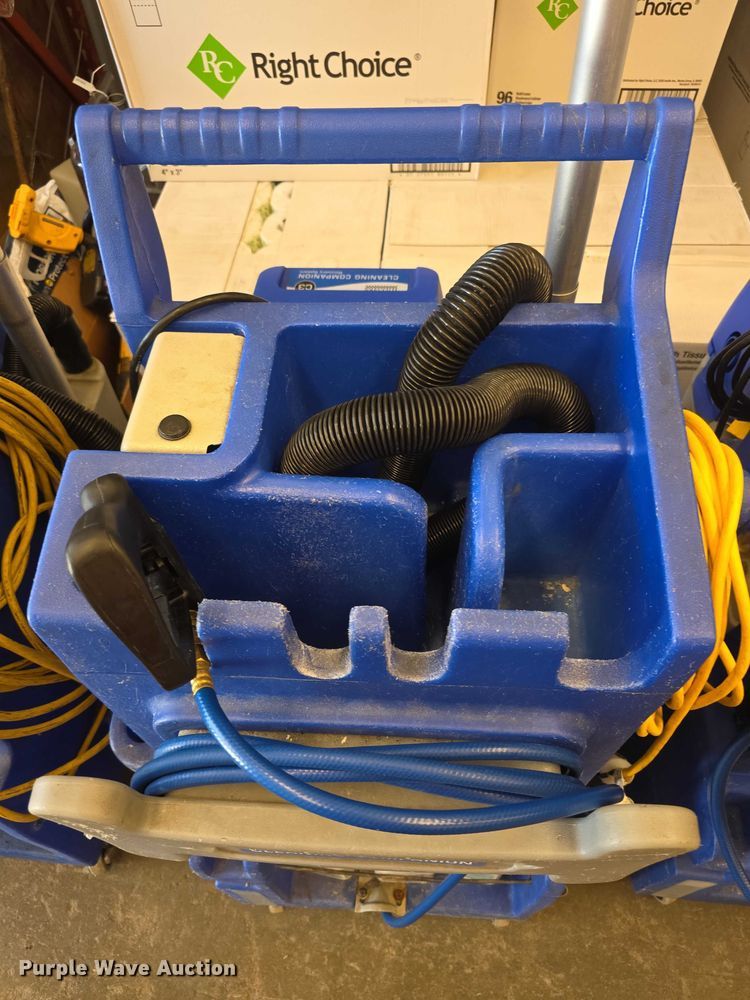 image for item DZ3729 (4) Hillyard C3 cleaning carts