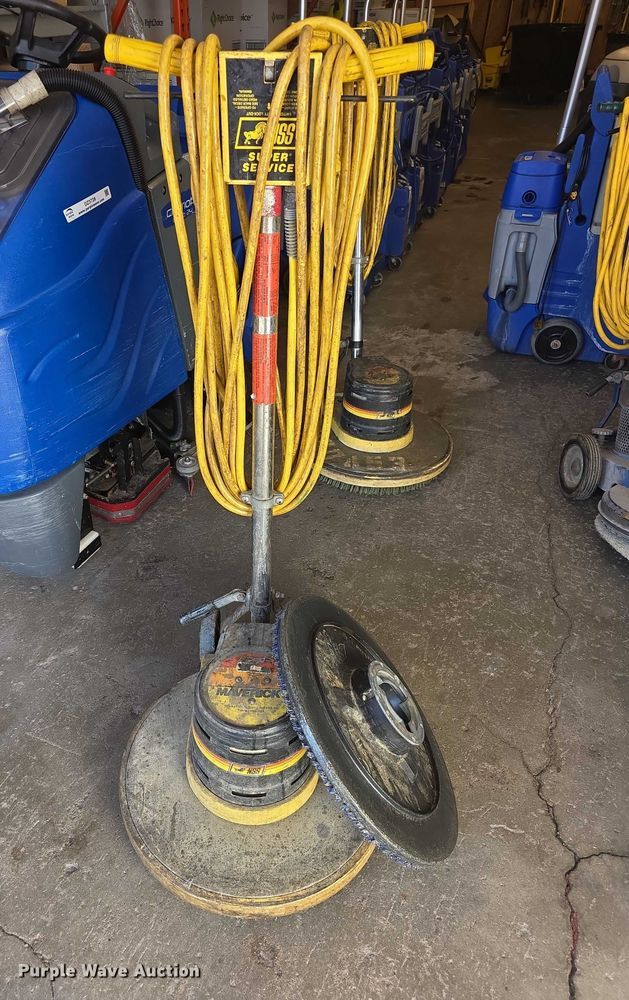 image for item DZ3730 (4) floor buffers