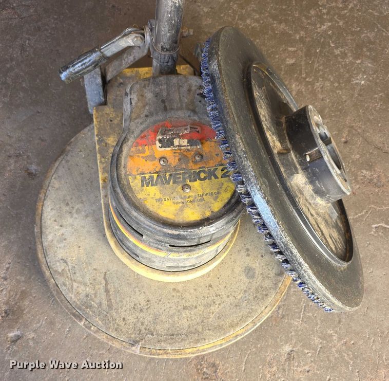 image for item DZ3730 (4) floor buffers