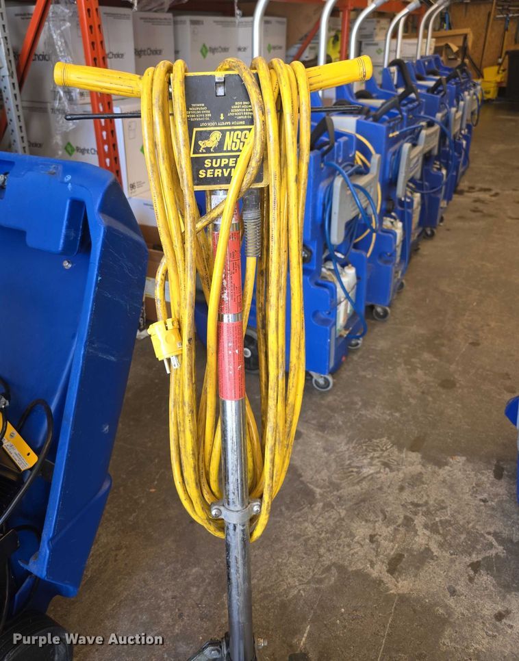 image for item DZ3730 (4) floor buffers