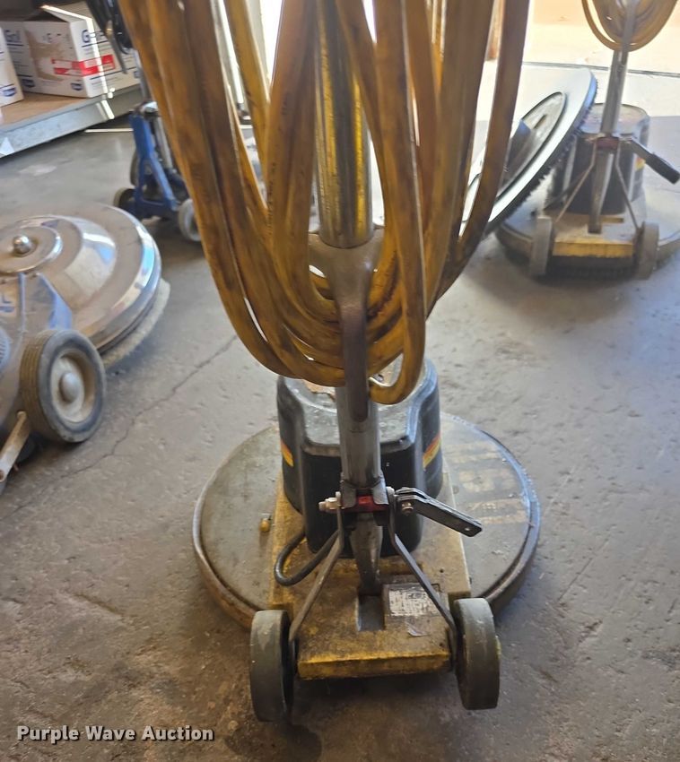 image for item DZ3730 (4) floor buffers