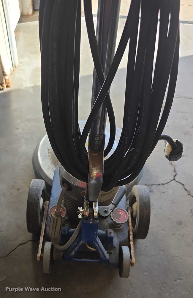 image for item DZ3730 (4) floor buffers