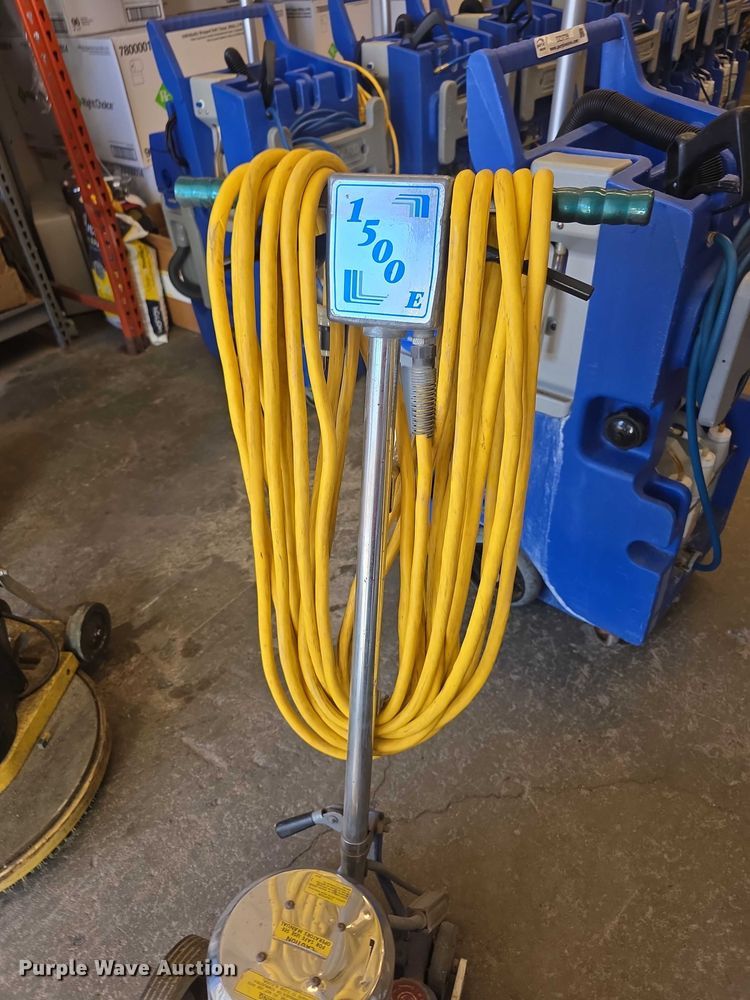 image for item DZ3730 (4) floor buffers