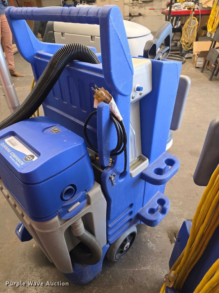 image for item DZ3731 (4) Hillyard C3 cleaning carts