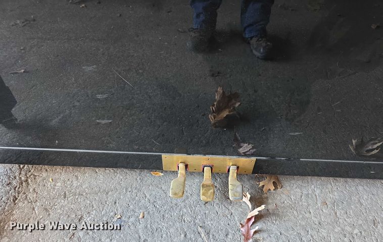 image for item DZ3739 Baldwin piano