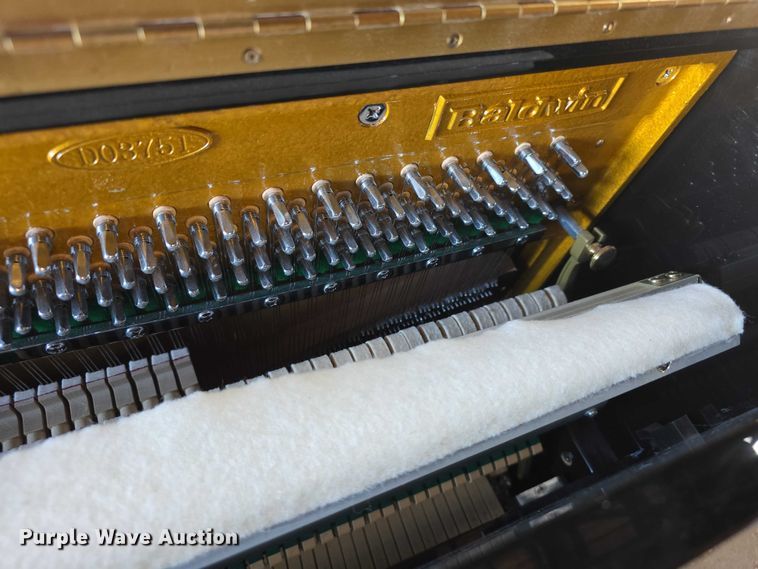 image for item DZ3739 Baldwin piano