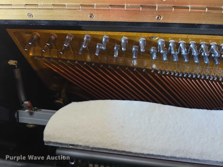 image for item DZ3739 Baldwin piano