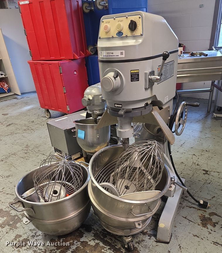 image for item DZ3746 Globe SP60 mixer