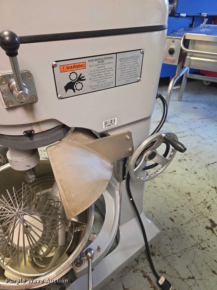 image for item DZ3746 Globe SP60 mixer