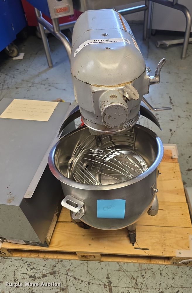 image for item DZ3748 Hobart A200 mixer